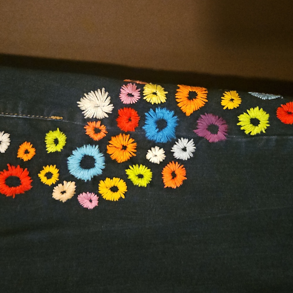 NWOT Mossimo Jeans - Picture 3 of 6